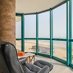 Alek * Golden Sands