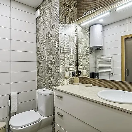 Alek Apartment Golden Sands